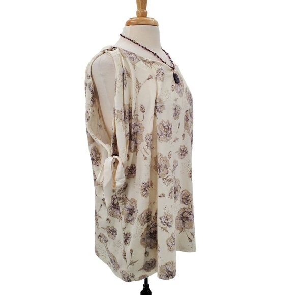 Maurices Womens Floral Slit Sleeve Blouse Size‎ 3X Short Sleeve Scoop Neck NWT - Picture 2 of 12